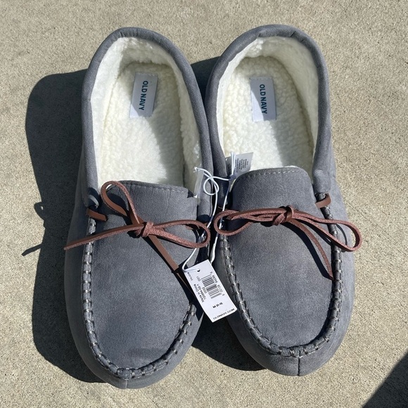 Old Navy Faux-Suede Sherpa-Lined Moccasin Slippers Size 8/9 New! - Picture 2 of 3